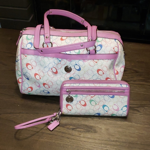 Coach #F16875 Chelsea Tote Handbag & Wallet Set - Picture 3 of 17